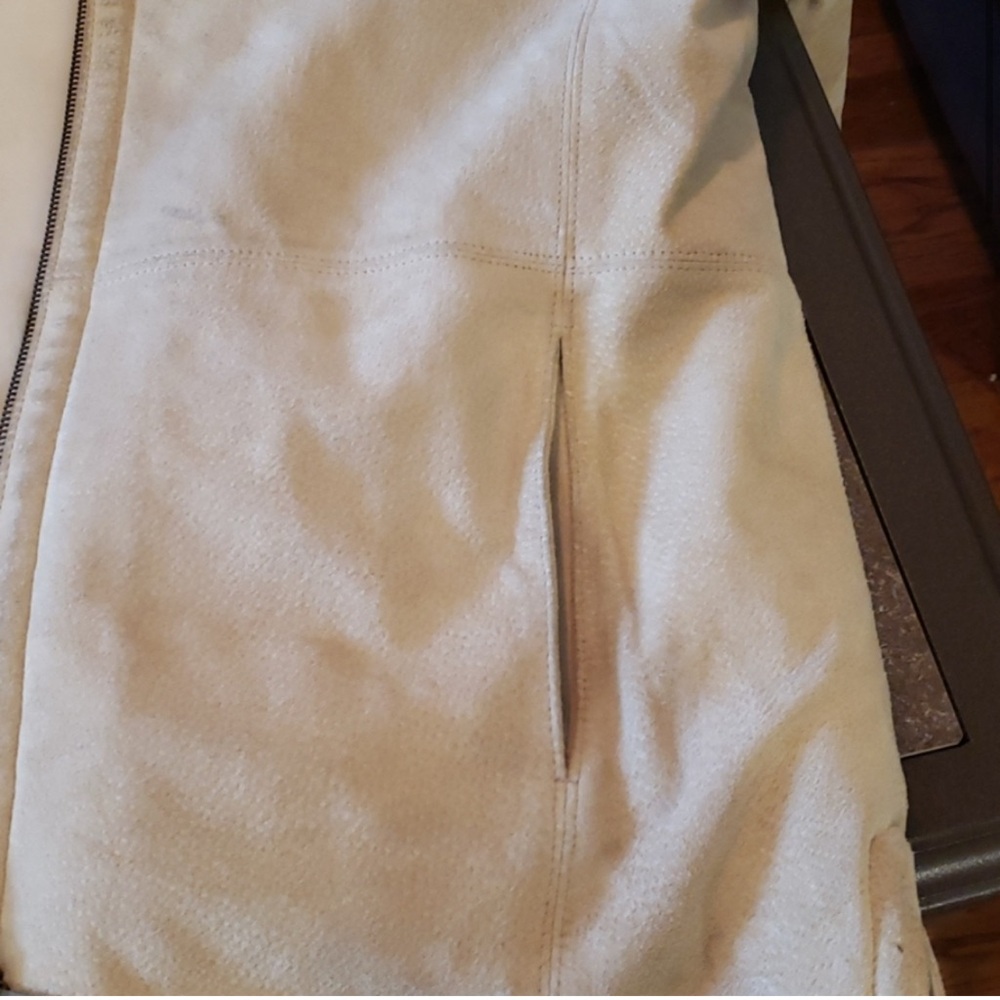 St. John’s Bay fur lined shearling hooded coat - Picture 2 of 8